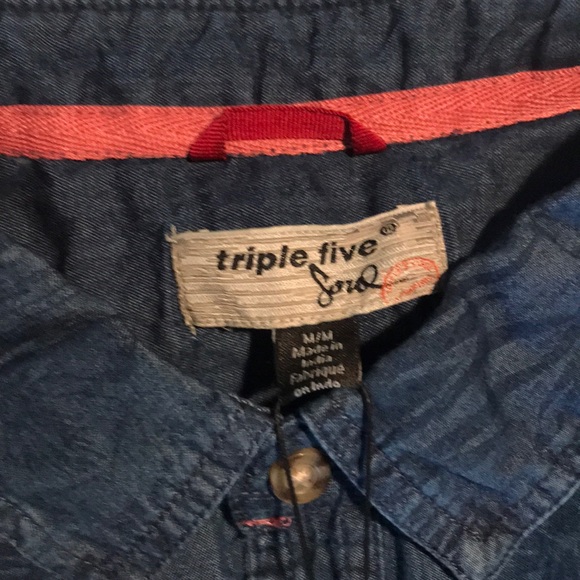 Triple Five Soul button up NWT - Picture 4 of 5